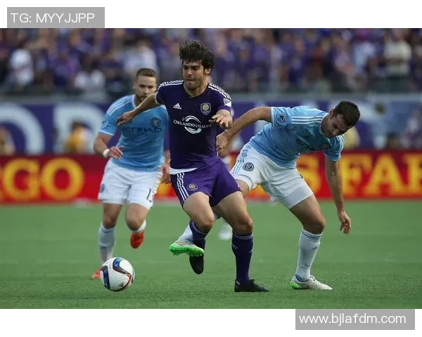 职业球星1v1足球对决谁能笑到最后挑战极限技艺与心理博弈